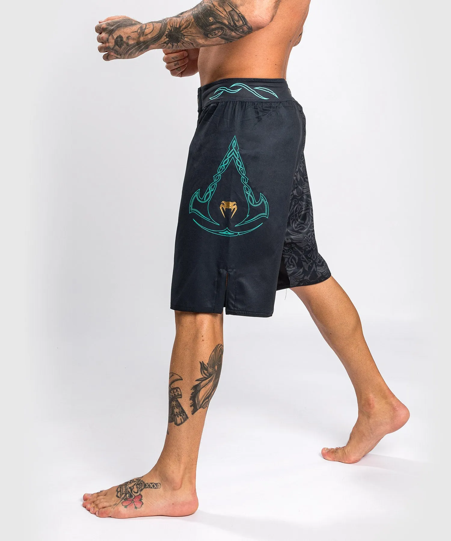 Venum Assassin's Creed Reloaded Fightshort - Black